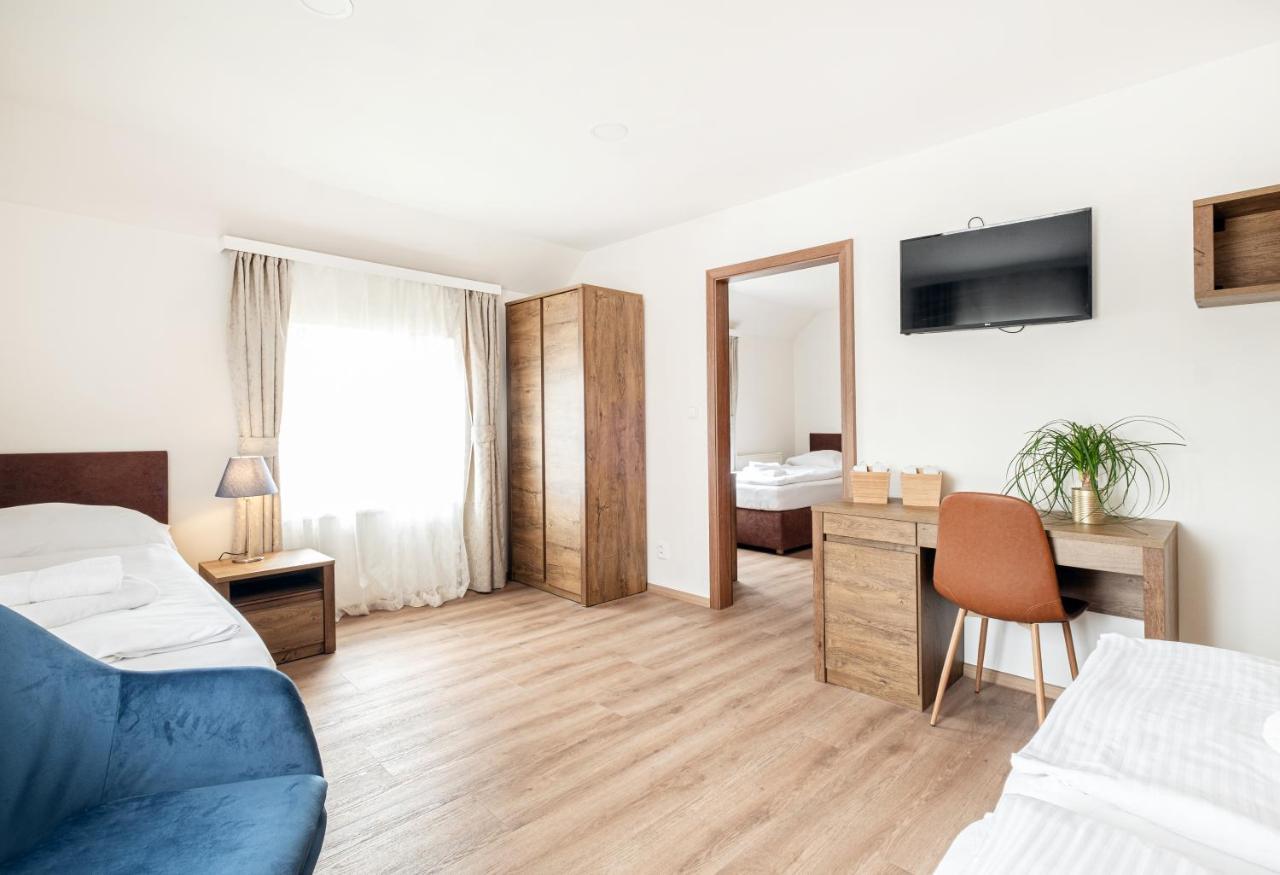 Hotel U Cisare Mirošovice Dış mekan fotoğraf