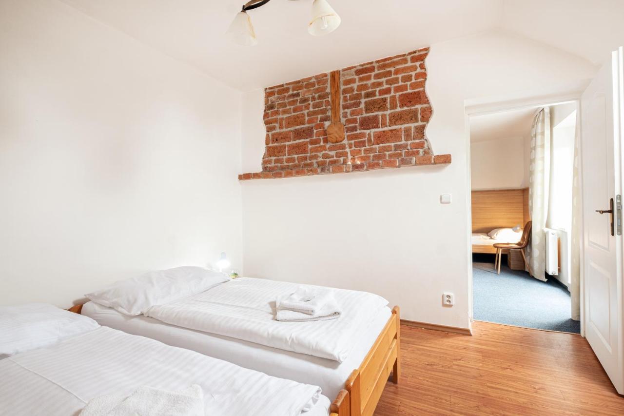 Hotel U Cisare Mirošovice Dış mekan fotoğraf